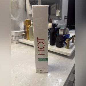 United Colors of Benetton Fragrance - Hot for Women perfume